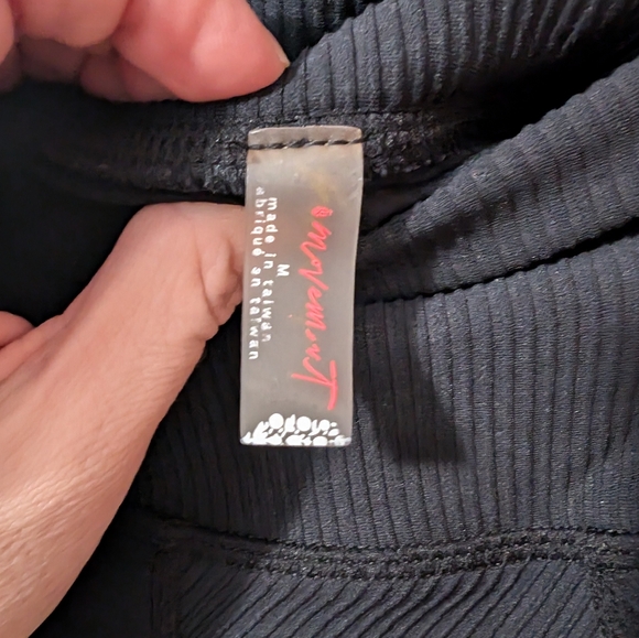 Free People Movement Cropped Ribbed Leggings Medium Black - Picture 5 of 5